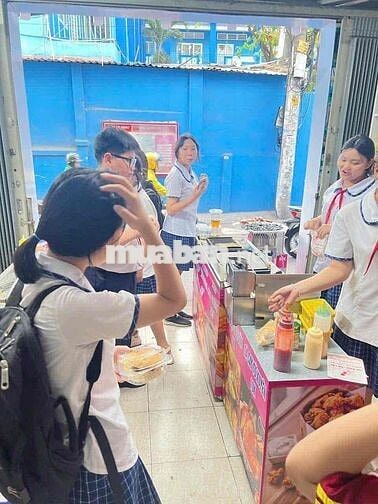 SANG QUÁN ĂN VẶT ĐỐI DIỆN TRƯỜNG HỌC TÂN BÌNH