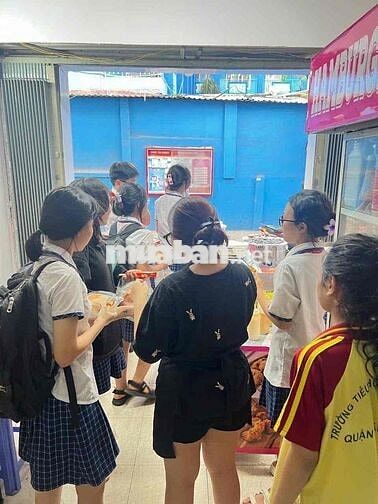 SANG QUÁN ĂN VẶT ĐỐI DIỆN TRƯỜNG HỌC TÂN BÌNH