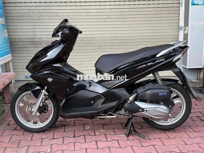 * Airblade 125 2016 Đen bóng - BS TPHCM