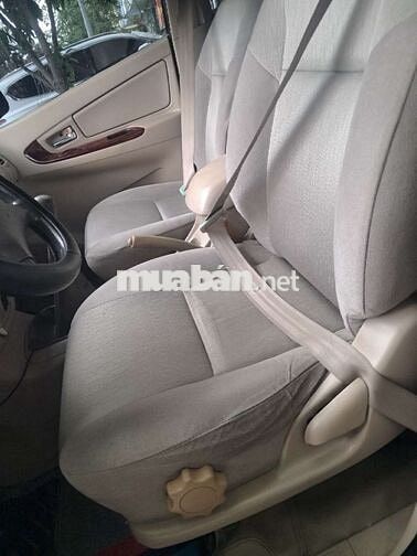 Toyota Innova 2006 G 175000km