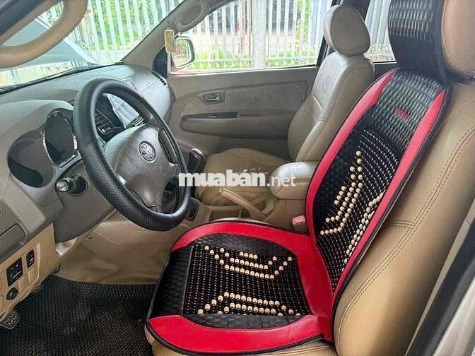 Toyota Fortuner 2012 Bạc