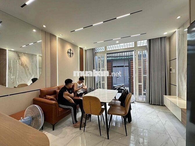 Cho thuê nhà phú nhuận hẻm xe hơi