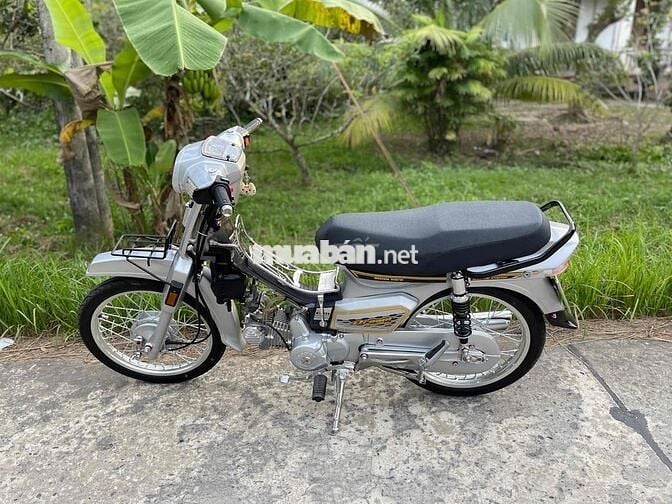 Honda Super Dream Bạc