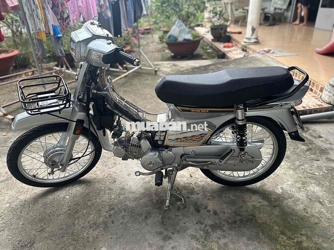 Honda Super Dream Bạc