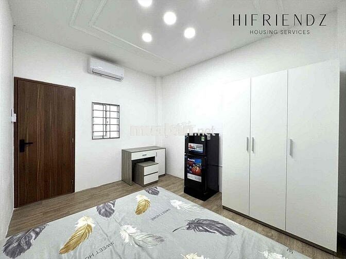 STUDIO CỬA KÍNH FULL NỘI THẤT SIÊU ĐẸP TẠI NGUYỄN TRÃI Q5 - SÁT Q1 Q3