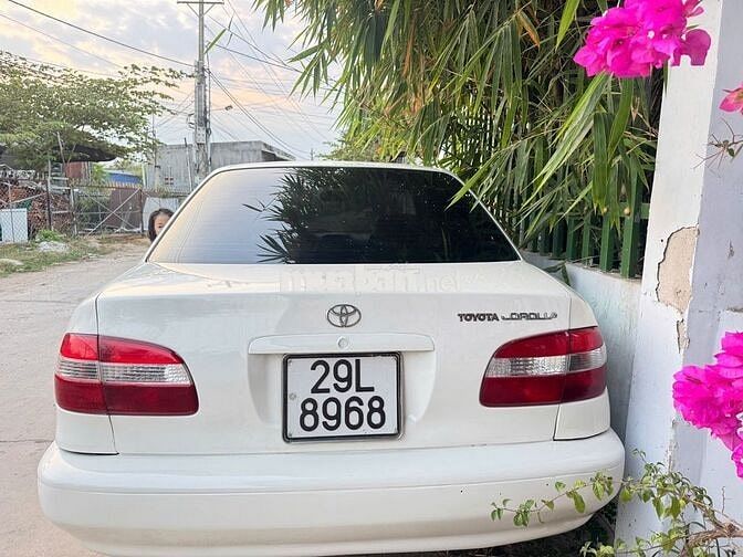 Toyota Corolla 1999 Trắng