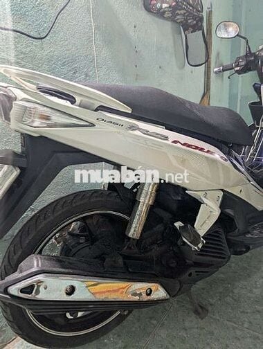 Yamaha Nouvo 6 FI RC 2015 Trắng