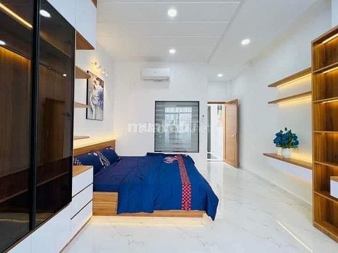 Bán nhà 49m2 Sư Vạn Hạnh, P12, Q10. Sổ hồng riêng chính chủ 2Tỷ350tr