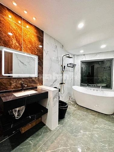 Bán nhà 49m2 Sư Vạn Hạnh, P12, Q10. Sổ hồng riêng chính chủ 2Tỷ350tr