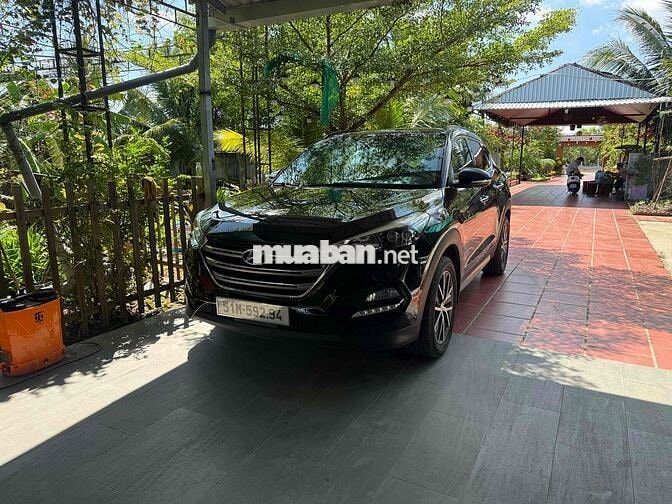 Hyundai Tucson Đen 5 chỗ
