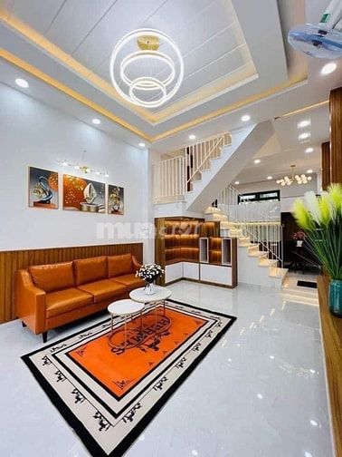 Bán nhà 49m2 Sư Vạn Hạnh, P12, Q10. Sổ hồng riêng chính chủ 2Tỷ350tr