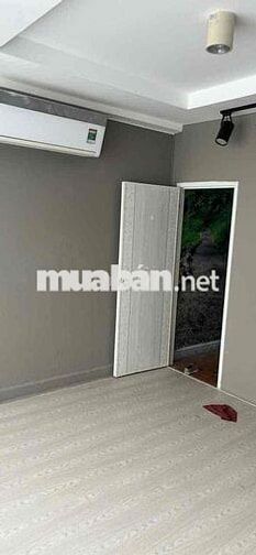 Cho thuê Nhà mặt tiền đường Tái thiết