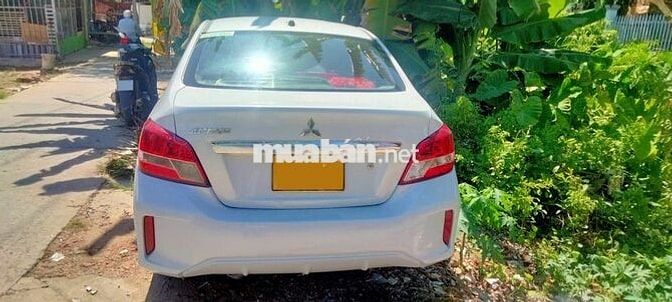 Mitsubishi Attrage 5 chỗ Trắng 2020