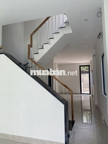 CHỦ NGỘP BÁN GIÁ < BANK ĐỊNH GIÁ,NHÀ MỚI 120M2-3 TẦNG,HXT, CHỢ LX