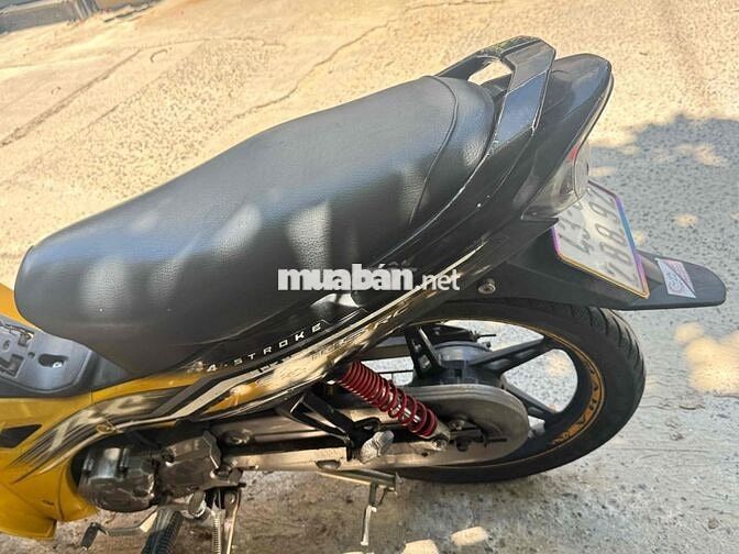 Yamaha Sirius màu Vàng