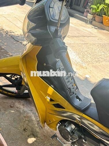 Yamaha Sirius màu Vàng