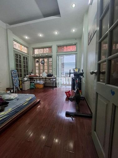 Cần bán gấp nhà Thanh Xuân. Oto dừng đỗ ngày đêm. 