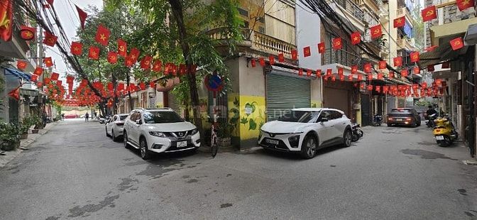 Cần bán gấp nhà Thanh Xuân. Oto dừng đỗ ngày đêm. 