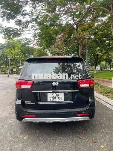 Kia Sedona SX 2016 130000 km Đen