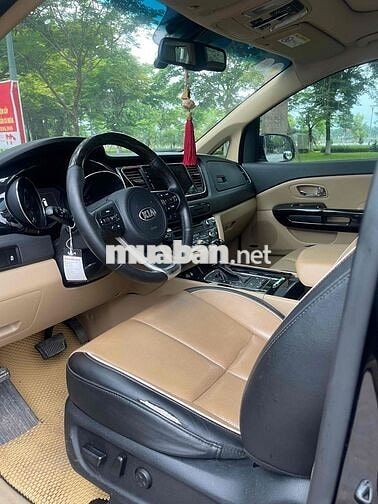 Kia Sedona SX 2016 130000 km Đen