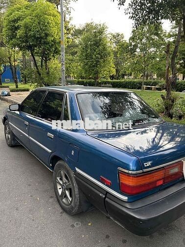 Toyota Camry 1986 Xanh đen