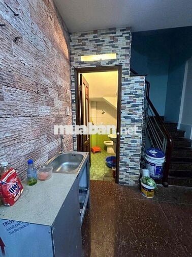 CHO THUÊ 3PN 2WC CỬA SỔ, TÁCH BẾP 6TR5