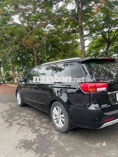 Kia Sedona SX 2016 130000 km Đen