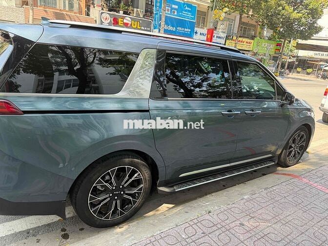 Kia Carnival Xám 7 chỗ