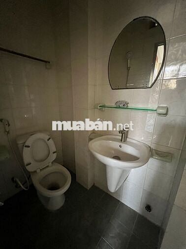 CHO THUÊ PHÒNG RỘNG 40M² - CÓ TOILET RIÊNG