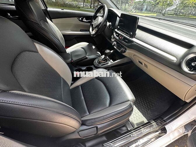 Kia K3 2022 Luxury Trắng 7 vạn