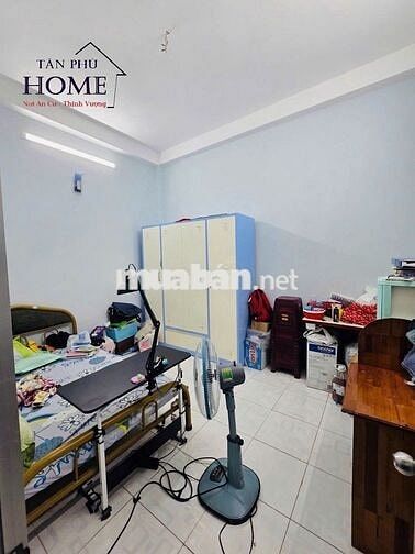 Hẻm 4m GÒ DẦU, 3 Tấm, 4 x 11m, 4 Phòng Ngủ, 3 WC, 1 sân thượng