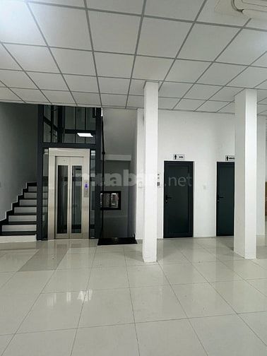 Toà nhà mới 100% cho thuê tầng 1 và 2