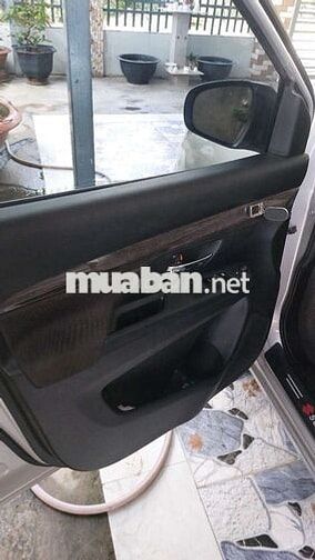 Suzuki Ertiga Hybrid 7 chỗ Bạc