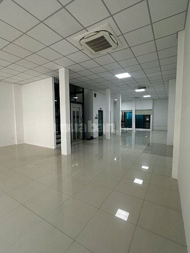 Toà nhà mới 100% cho thuê tầng 1 và 2