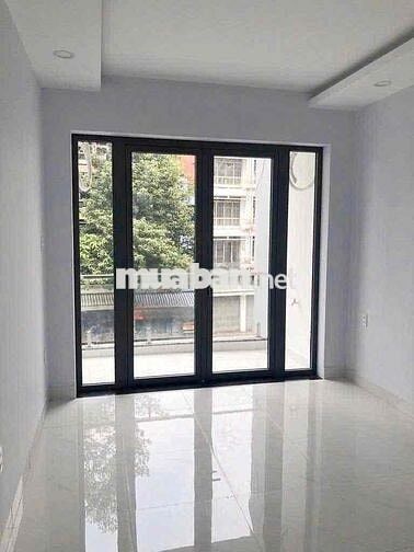 NC MT 3/2 , thang máy , full máy lạnh, 7pn