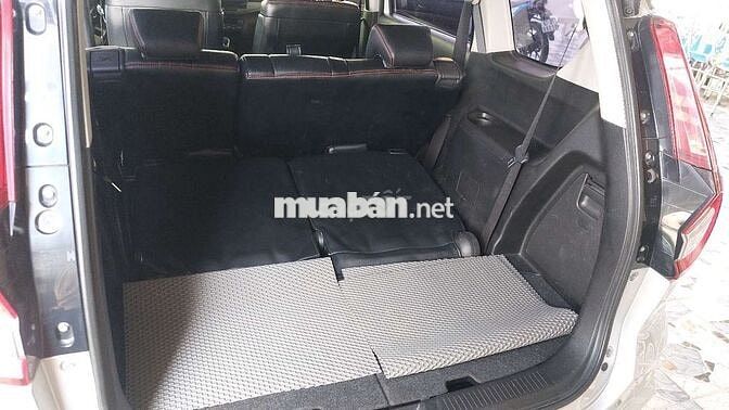 Suzuki Ertiga Hybrid 7 chỗ Bạc