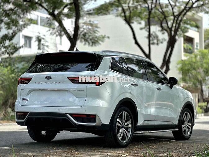 Lướt Ford Territory Titanium X 2024 Trắng