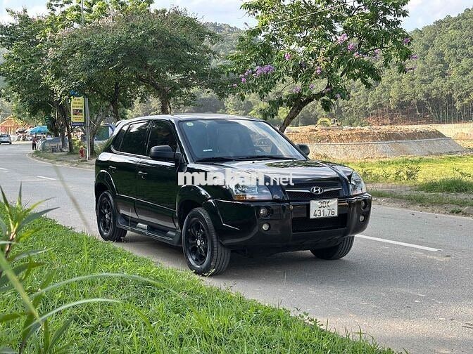Bán Hyundai Tucson số tự động gầm cao nhập khẩu