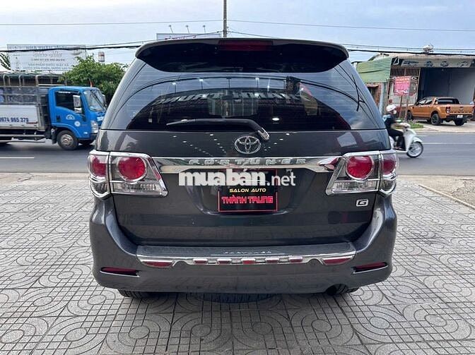 Toyota Fortuner 2014 máy dầu số sàn.