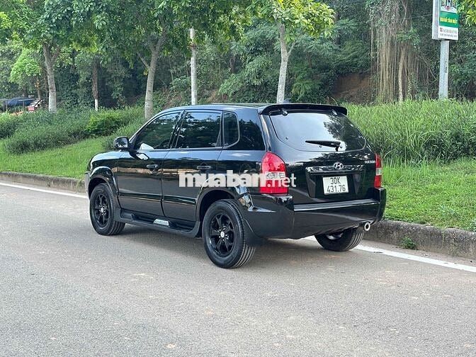 Bán Hyundai Tucson số tự động gầm cao nhập khẩu