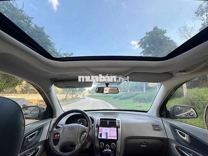 Bán Hyundai Tucson số tự động gầm cao nhập khẩu
