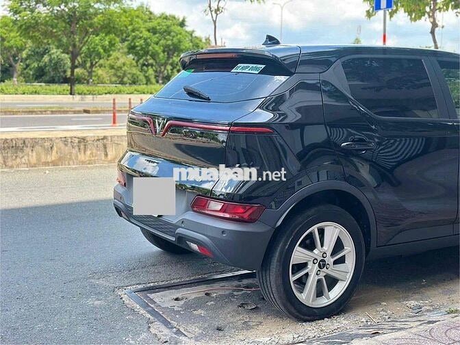 Vinfast VF5 Plus 2024 - Màu đen -3v1 - Mua pin