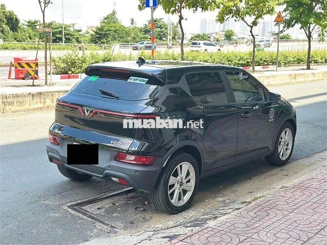 Vinfast VF5 Plus 2024 - Màu đen -3v1 - Mua pin