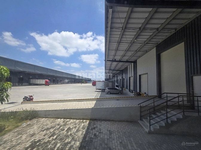 Cho thuê kho xưởng 5261m2 KCN Long Hậu Long An