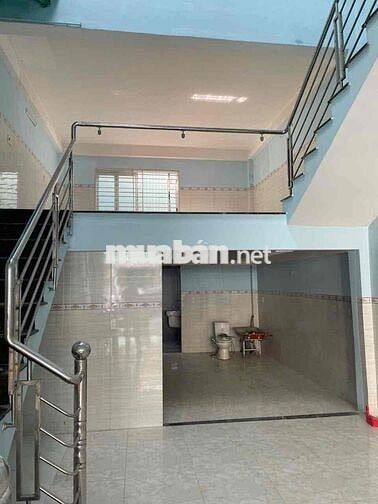 cần cho thuê nhà nguyên căn nằm trục đuong d1 kdc vietsing dt 100m2