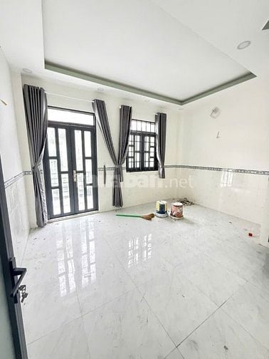 Nhà 3 tầng Ni Sư Huỳnh Liên, cạnh Vinmart Bàu Cát, 4.35 tỷ