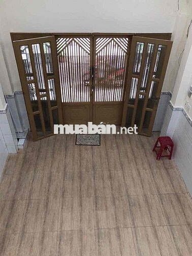 CHO THUÊ NHÀ NGUYỂN TIỀU LA,QUẬN 10(4PN,LỮNG,2LẦU) GẦN MẶT TIỀN ĐƯỜNG
