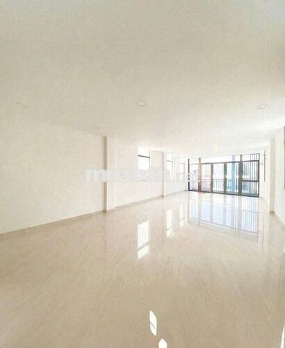 Cho thuê gấp nhà MT 18A Đồng Đen thông Ni Sư Huỳnh Liên P10 Q.Tân Bình