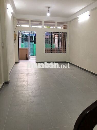 NHÀ 3PN HẺM XE HƠI GẦN MẶT TIỀN CMT8 QUẬN 3