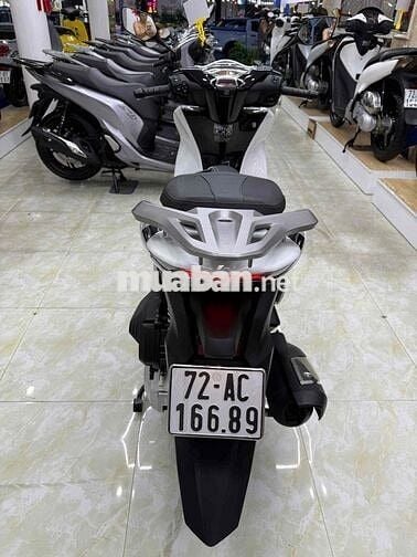 Honda SH 160 ABS 2024 1600km Trắng đen